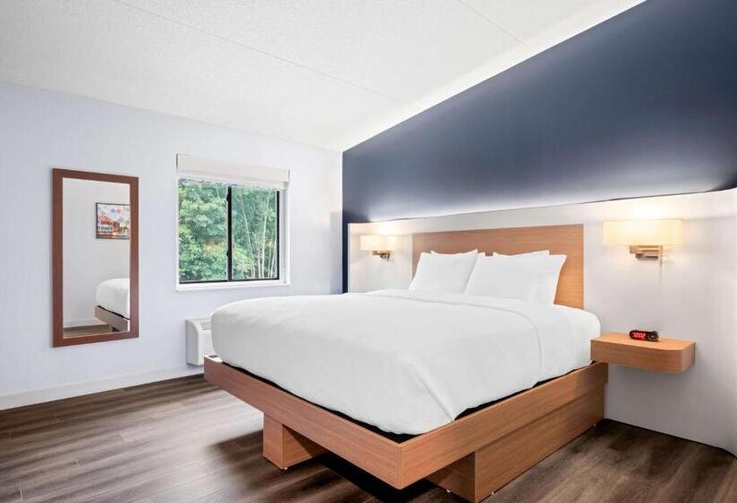 Люкс Кровать Кинг, Best Western Niantic   New London, Mystic Area