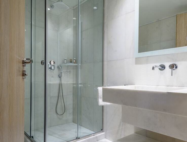 חדר סטנדרט לשלושה, Fos Downtown Suites