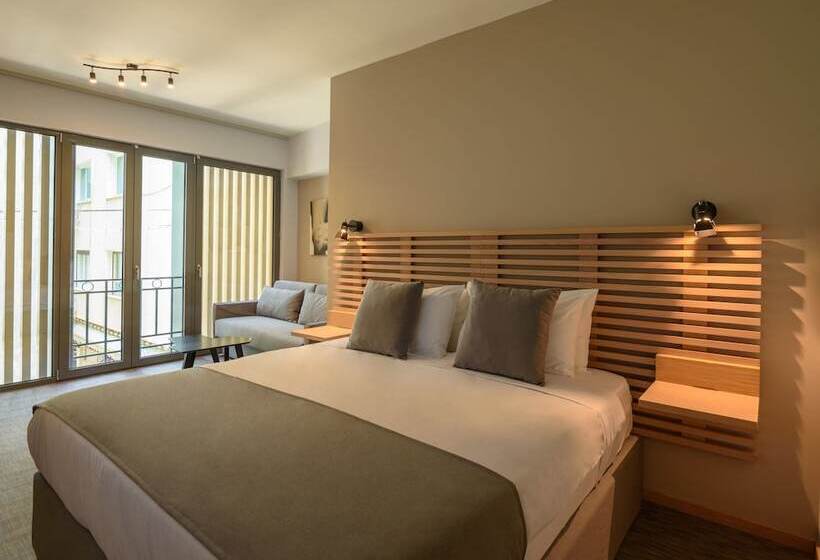 חדר סטנדרט לשלושה, Fos Downtown Suites