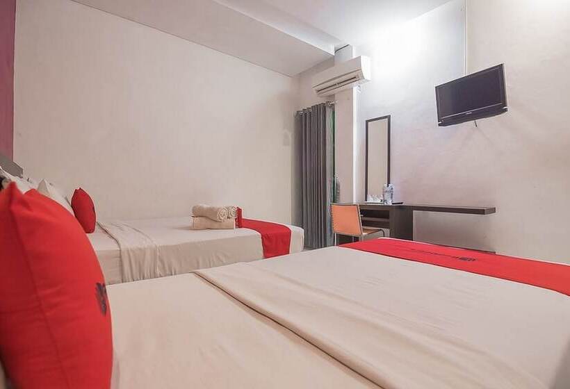 Семейный Номер, Reddoorz Plus Near Undip Pleburan