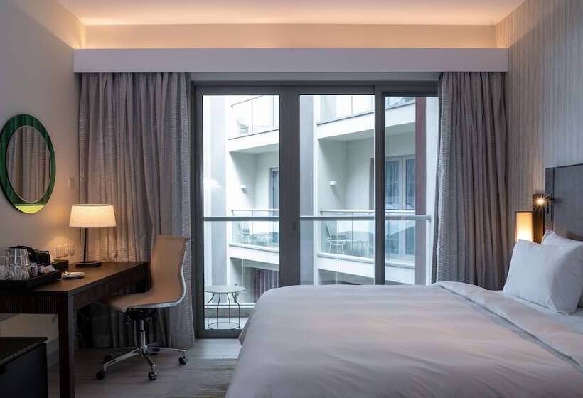 Junior Suite Park View, Radisson Blu Hotel & Residence Nairobi Arboretum