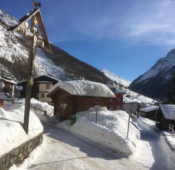 Familjerum Bergsutsikt, B&b Haus Granit Saas Grund