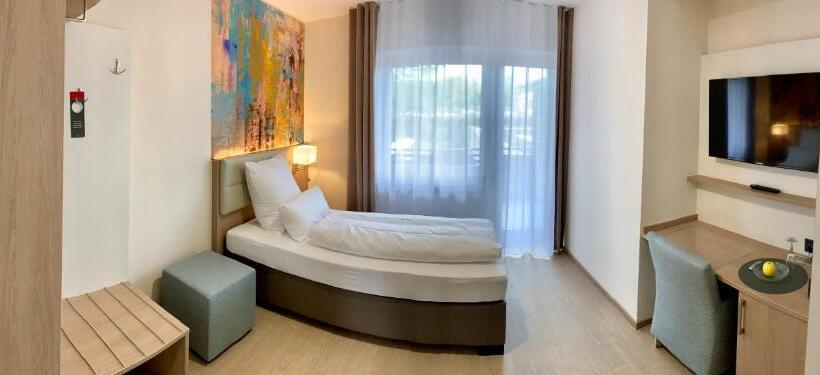 اتاق عادی یک تخته, Thermalhotel Kemper
