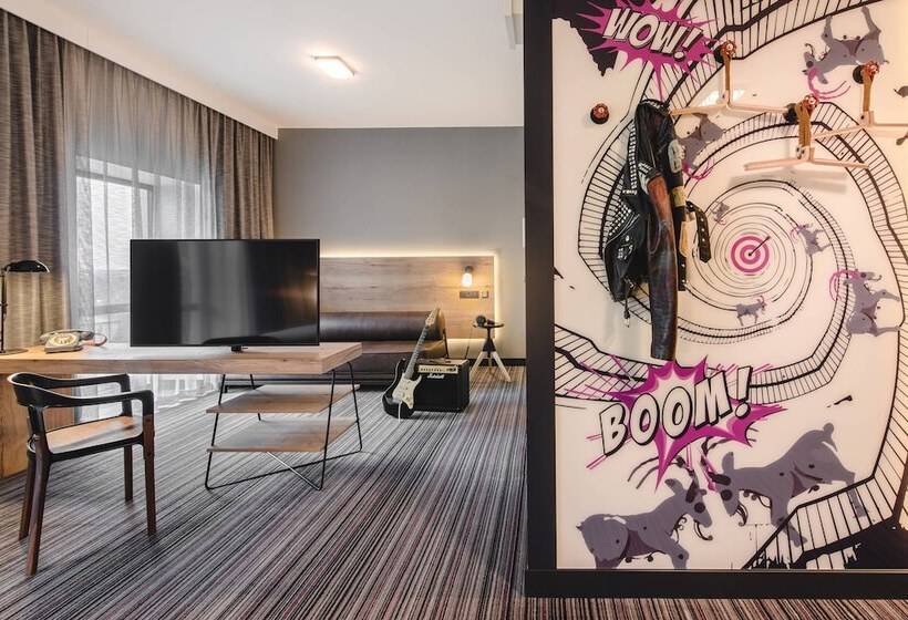 חדר סטנדרט, Moxy Poznań Airport