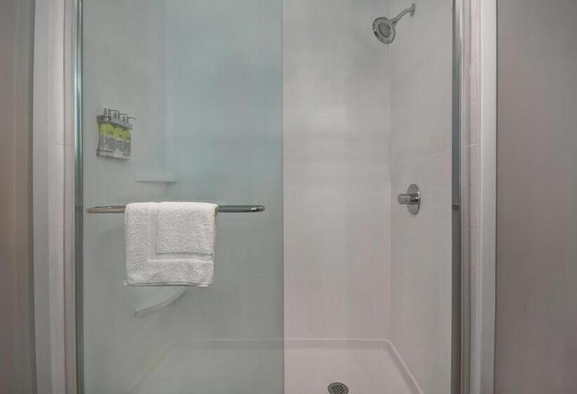 适合残疾人使用的标准间, Holiday Inn Express & Suites   Galveston Beach, An Ihg