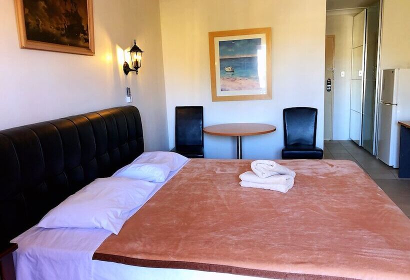 패밀리 룸, Central Jetty Motel