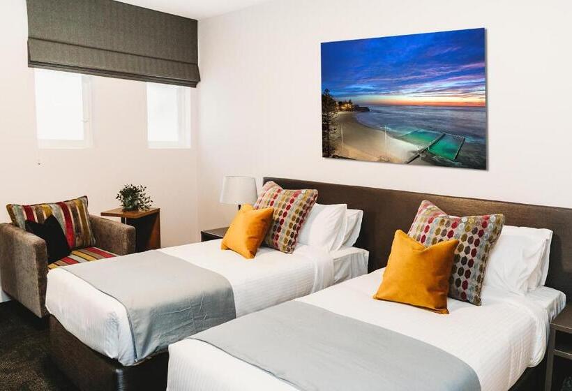 Номер Стандарт, Coniston Hotel Wollongong