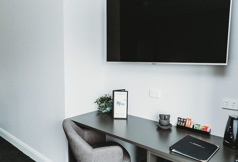 Номер Deluxe с Балконом, Coniston Hotel Wollongong