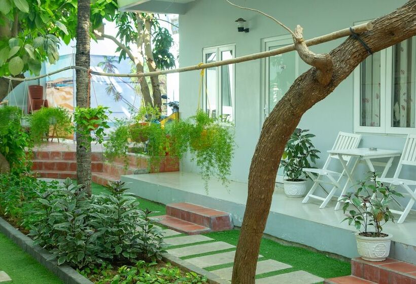 اتاق لوکس چهار تخته, Nu Cuoi Mui Ne Hotel & Restaurant