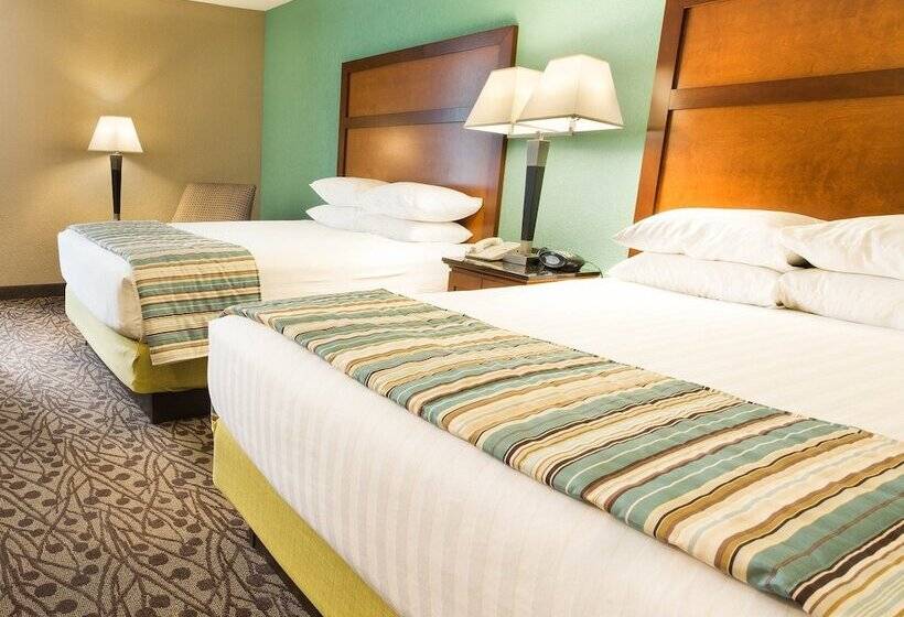 quarto Deluxe Adaptado para Deficientes Físicos, Drury Inn & Suites Atlanta Airport