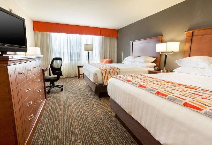 适用于残疾人士的豪华房间, Drury Inn & Suites St. Louis Creve Coeur