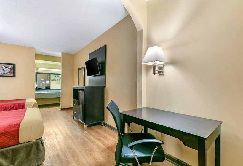 Номер Стандарт 2 Двуспальные Кровати, Econo Lodge