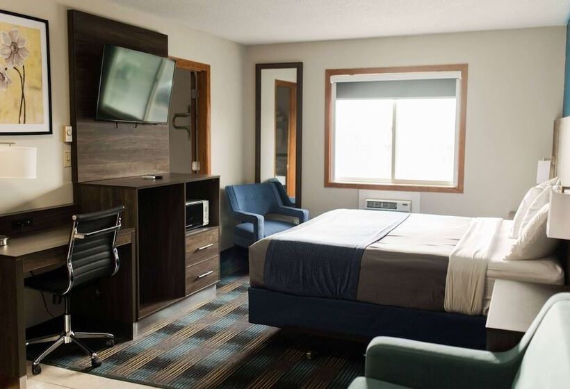 Люкс, Travelodge By Wyndham Escanaba
