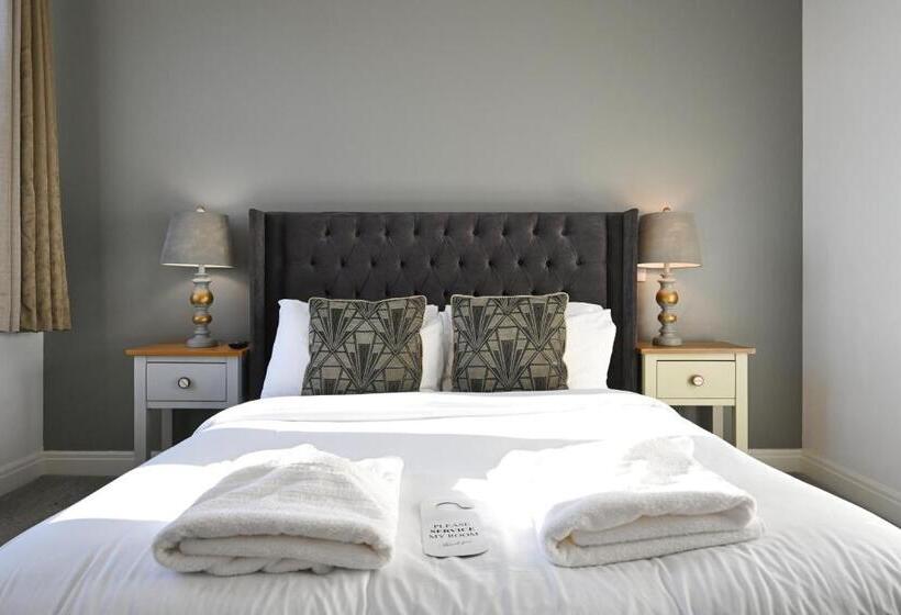Номер Deluxe, Rooms At The Dressers Arms