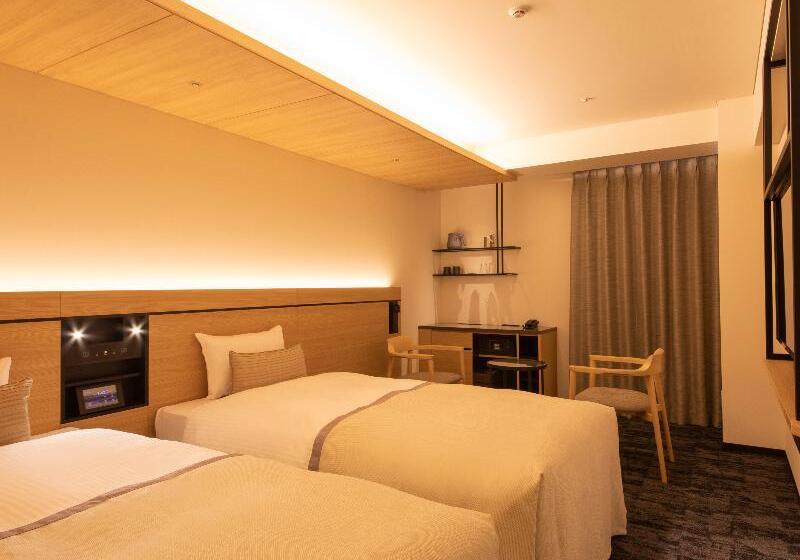Quarto Estandar, Keihan Kyoto Ekiminami