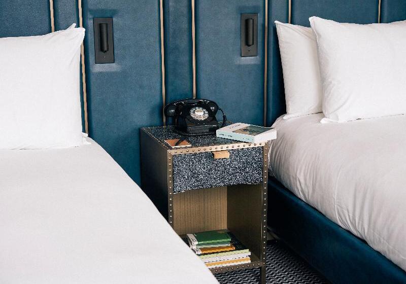 家庭间, Page8, Page Hotels
