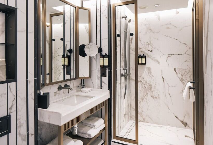 Номер Superior, Page8, Page Hotels