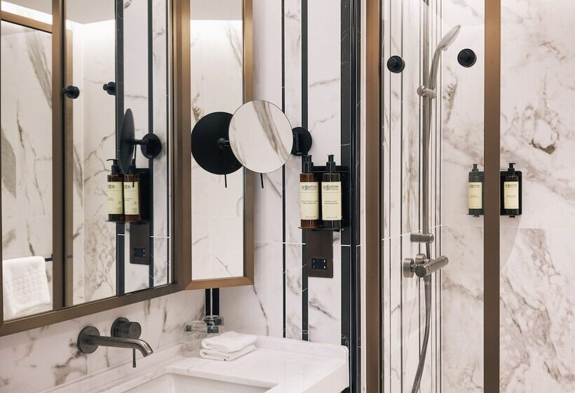 Семейный Номер, Page8, Page Hotels