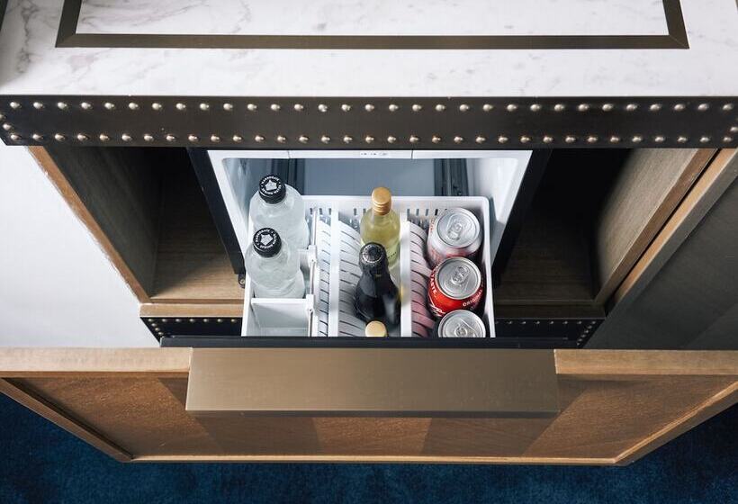 Семейный Номер, Page8, Page Hotels