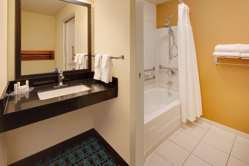 Standaardkamer met Kingsize Bed, Fairfield Inn & Suites Indianapolis Airport