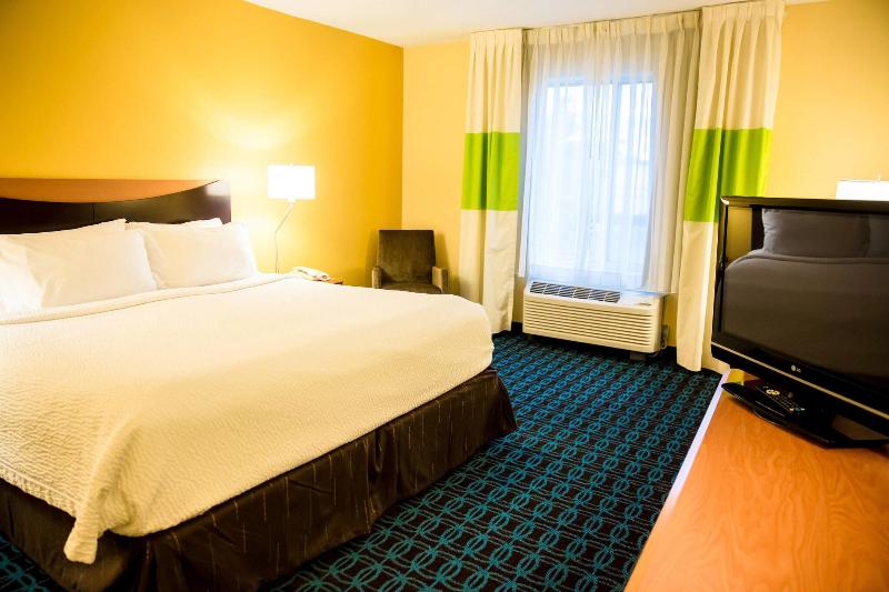 스탠다드 룸 킹사이즈 침대, Fairfield Inn & Suites Fredericksburg