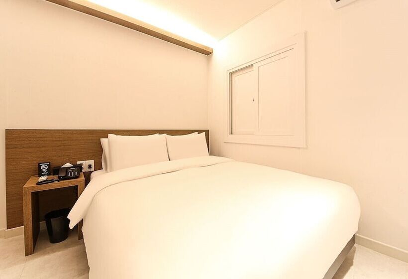 Номер Deluxe, Busan Seomyeon Business Hotel J7