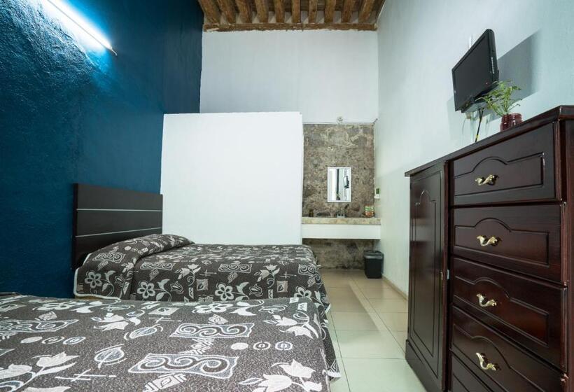 اتاق استاندارد سه نفره, Casona Poblana   Hostel