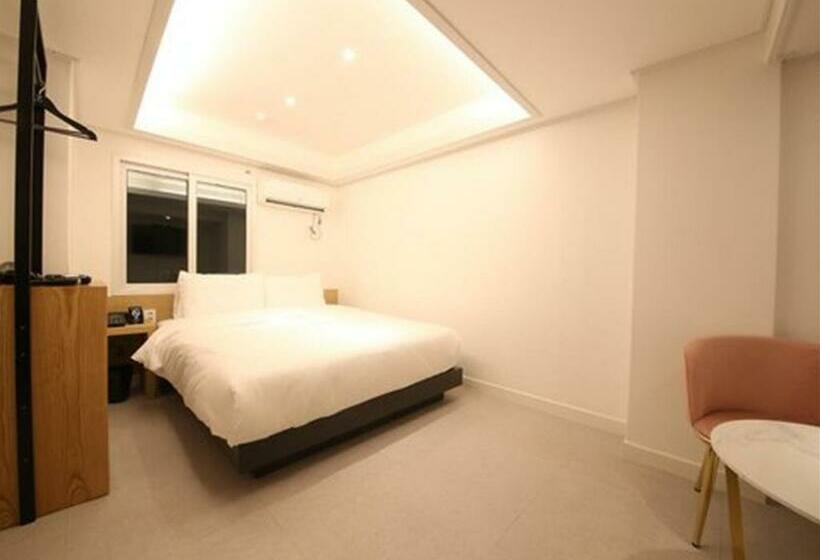 Номер Стандарт, Busan Seomyeon Business Hotel J7