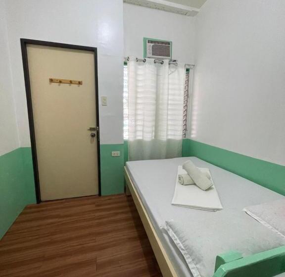 스탠다드 싱글 룸 공동욕실, Austrias Guest House