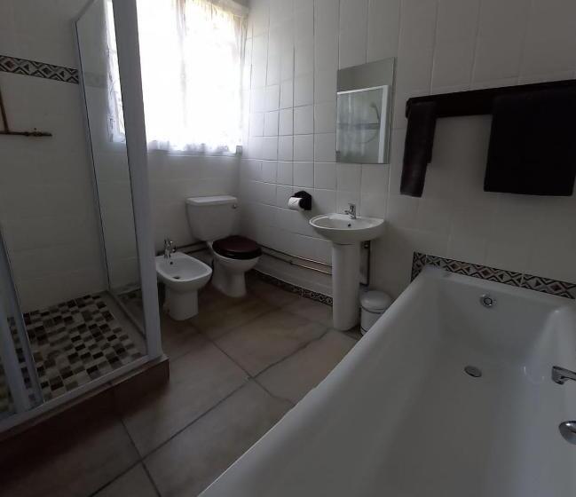 Номер Премиум, Ascot Bush Lodge