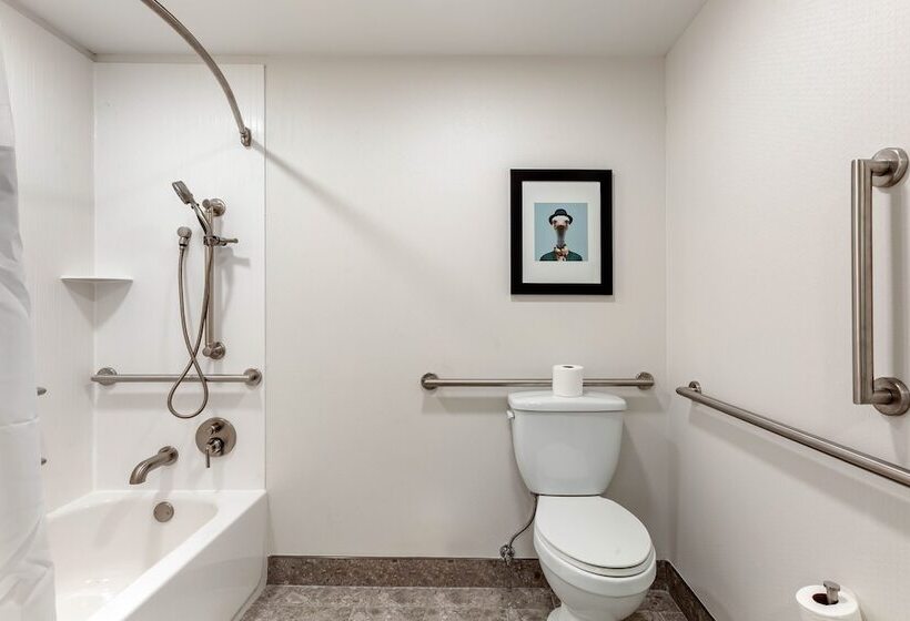 장애인을 위한 스위트, Cambria Downtown Phoenix Convention & Airport