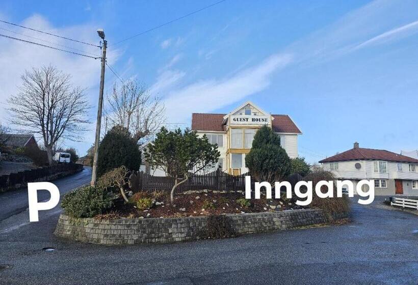 带共用浴室的标准房间, Guest House Karmøy