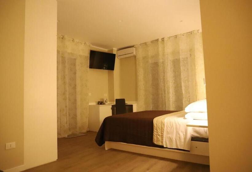 Quarto Standard com Terraço, Tre Fontane