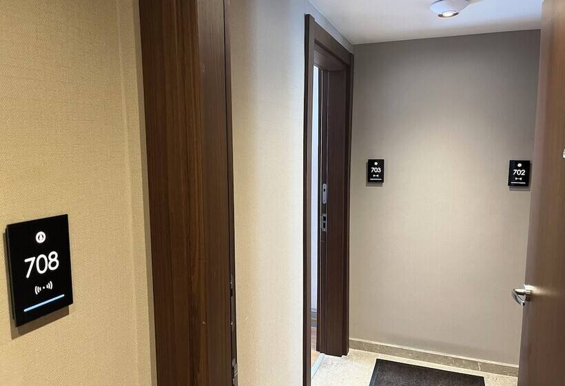 デラックススイート, Kings Cross Hotel Istanbul