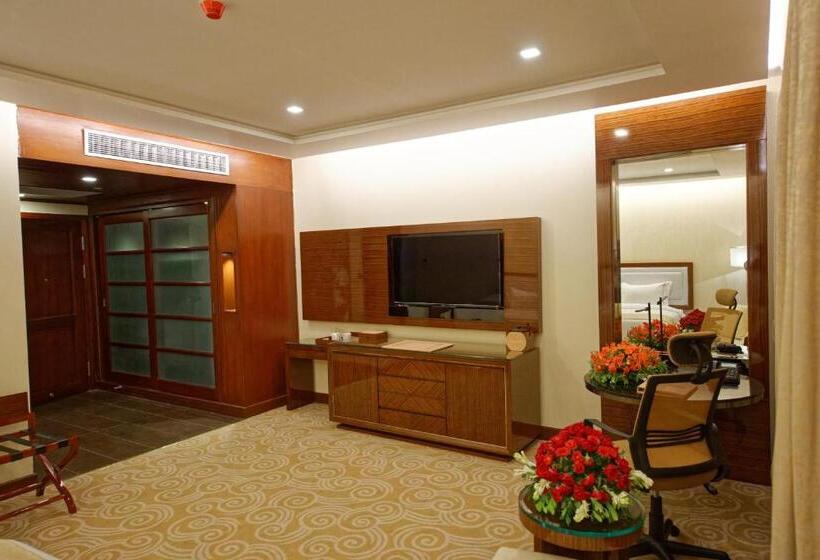 اتاق لوکس یک تخته, Royal Swiss Lahore