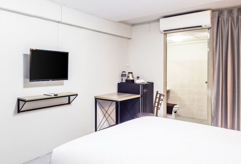 Номер Стандарт, Livotel Express Hotel Ramkhamhaeng 50 Bangkok   No Parking