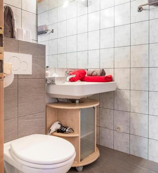 Студия Стандарт, Biobauernhof Tonimörtl