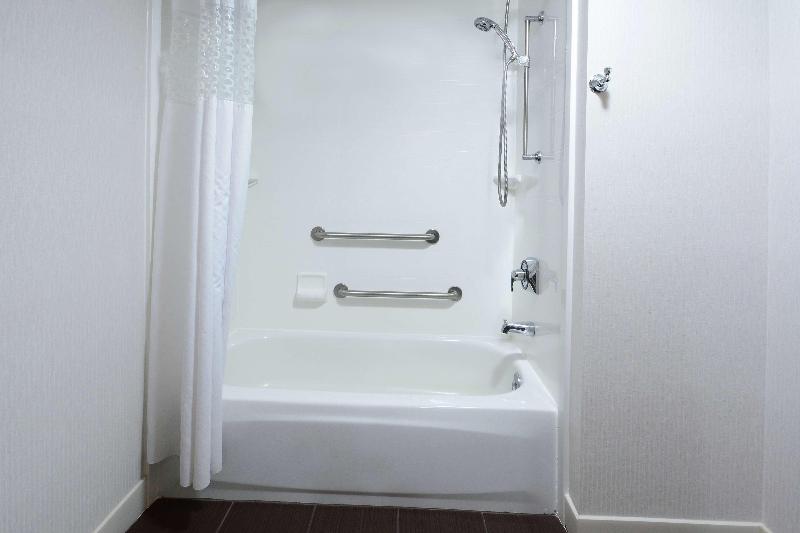 Стандартный Номер Кровать Кинг, Hampton Inn Martinsville