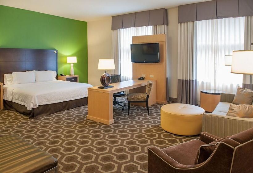 스탠다드 스튜디오 킹침대, Hampton Inn & Suites New Orleans Downtown