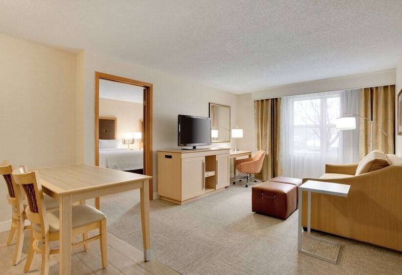 Люкс, Hampton Inn & Suites Cleveland/independence