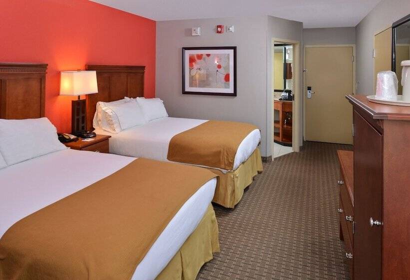 带2个双人床的标准工作室, Holiday Inn Express Crestwood, An Ihg