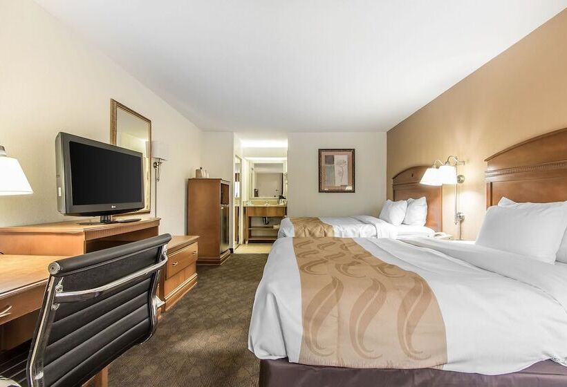 Номер Стандарт 2 Двуспальные Кровати, Quality Inn Monroe