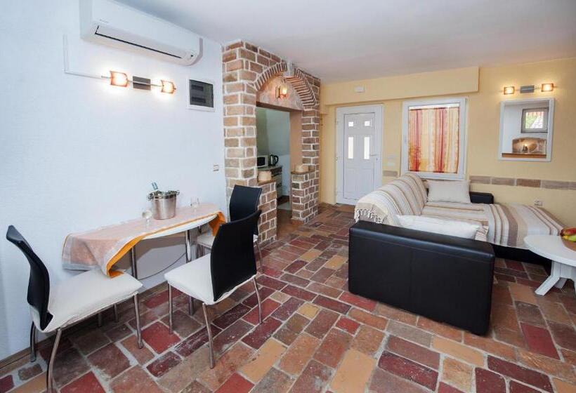 Студия Стандарт Interior, Apartment Tomy / Studio Terrace A1
