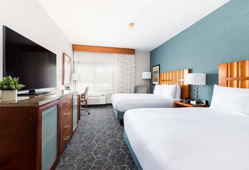 适合残疾人使用的标准间, Doubletree By Hilton  Carson