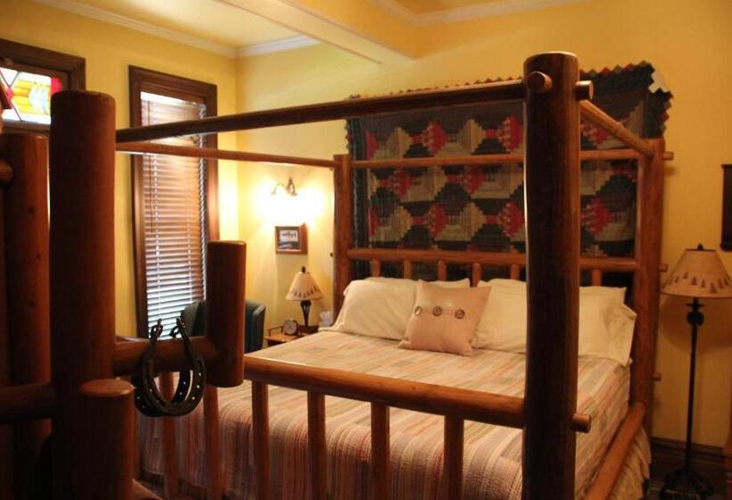 Номер Deluxe Кровать Кинг, Hines Mansion