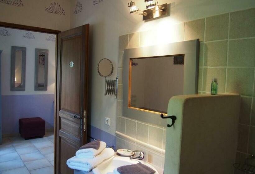 Номер Стандарт с Террасой, Clos Des Lavandes   Chambres Et Suites De Charme Climatisées Luberon