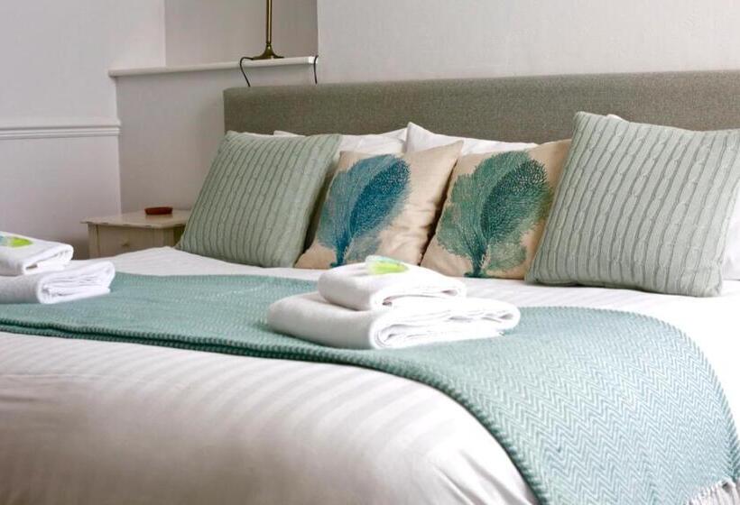 Номер Стандарт, The Dolphin Hotel Exmouth