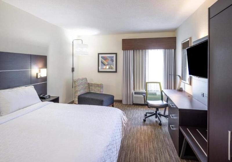 Люкс Кровать Кинг, Holiday Inn Express Hotel & Suites Fort Payne, An Ihg