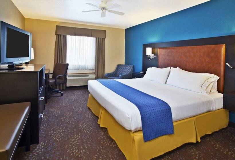 Номер Стандарт, Holiday Inn Express Mackinaw City, An Ihg