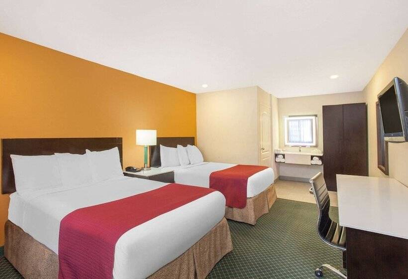 Номер Стандарт 2 Двуспальные Кровати, Ramada By Wyndham Culver City